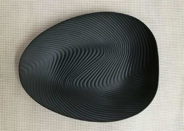 A louça de imitação da porcelana ajusta o coreano - denomine o revestimento de ondinha preto da cor da placa
