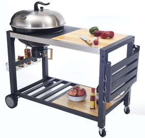 Grade comercial exterior do BBQ do carvão vegetal dos equipamentos da cozinha com armário e tabela